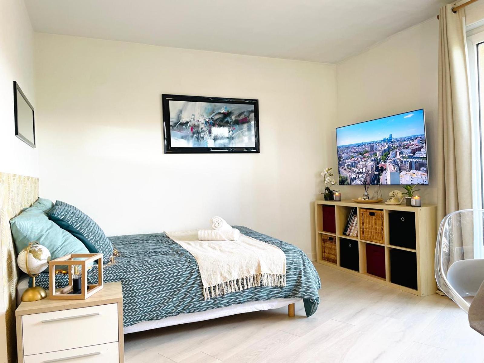 Studio Ligne 7 : Vision D'Avenir Le Kremlin-Bicetre ภายนอก รูปภาพ